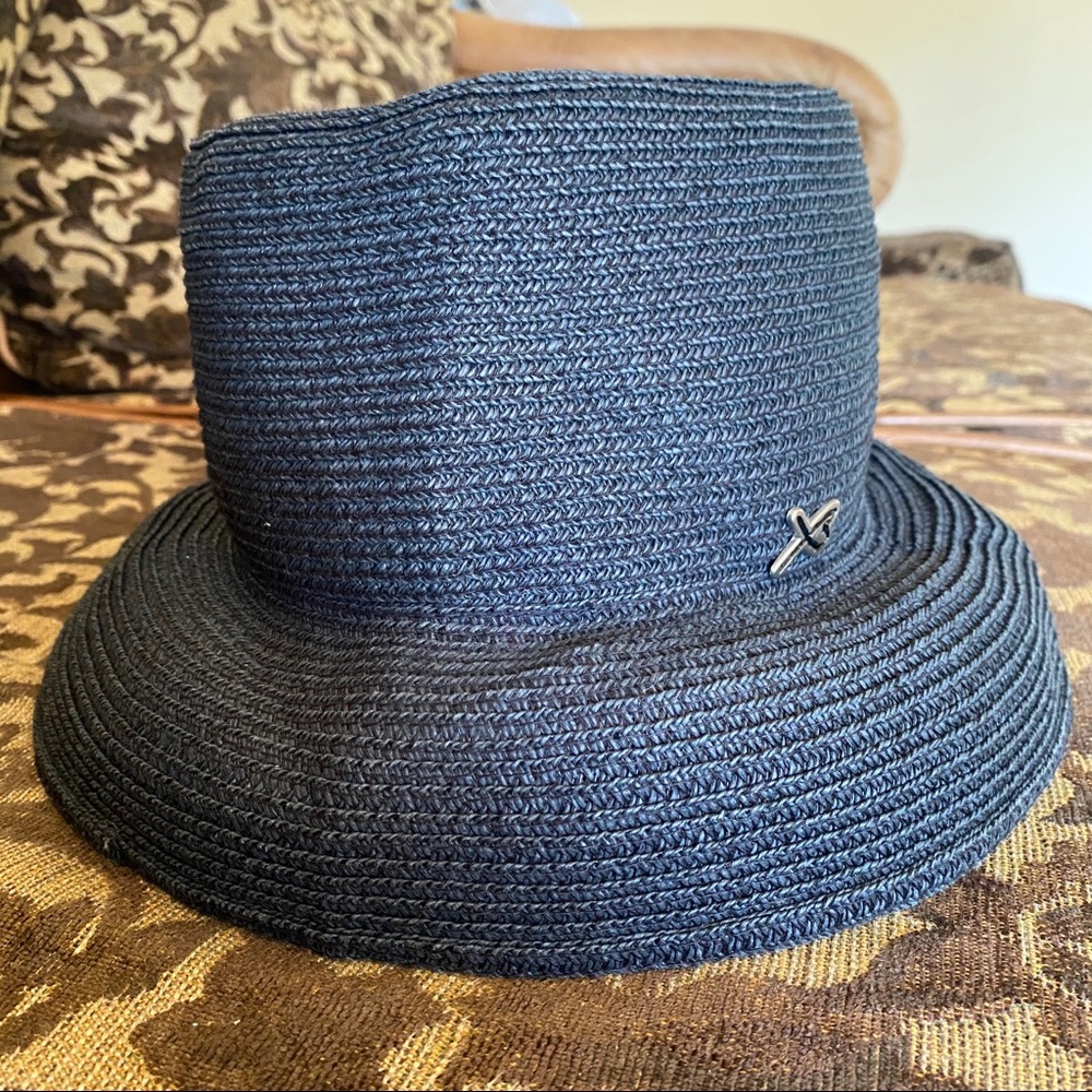 Black Bucket Hat